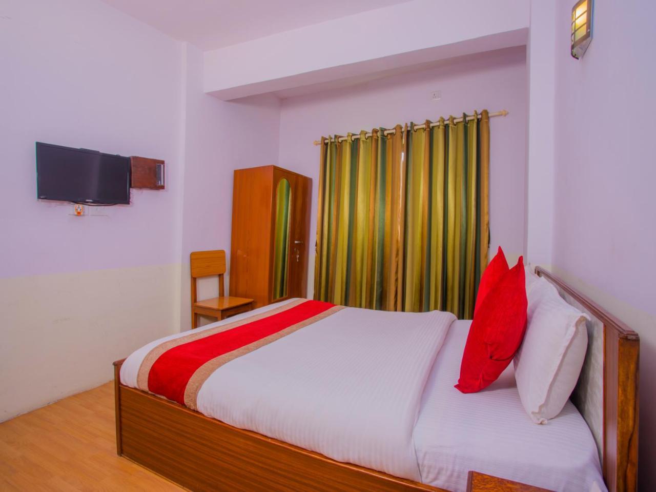 Oyo 255 White Zambala Hotel Káthmándú Exteriér fotografie