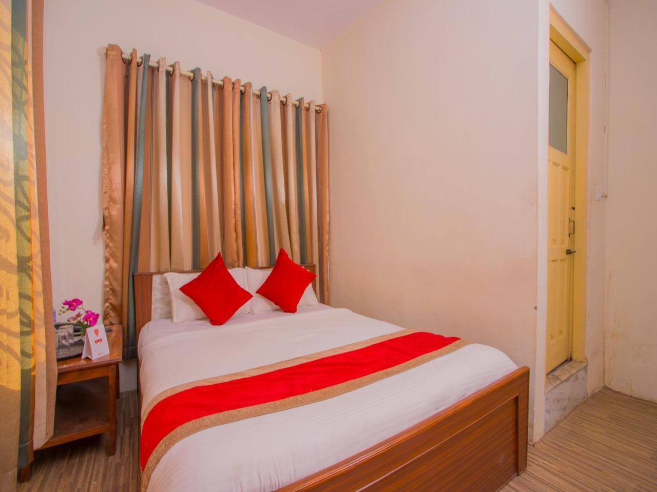Oyo 255 White Zambala Hotel Káthmándú Exteriér fotografie