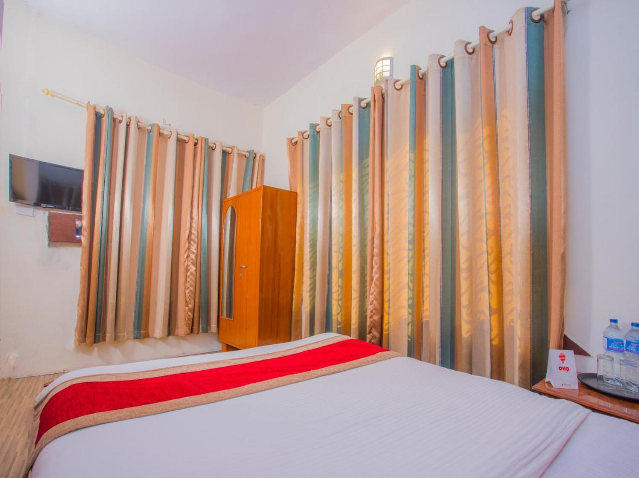 Oyo 255 White Zambala Hotel Káthmándú Exteriér fotografie