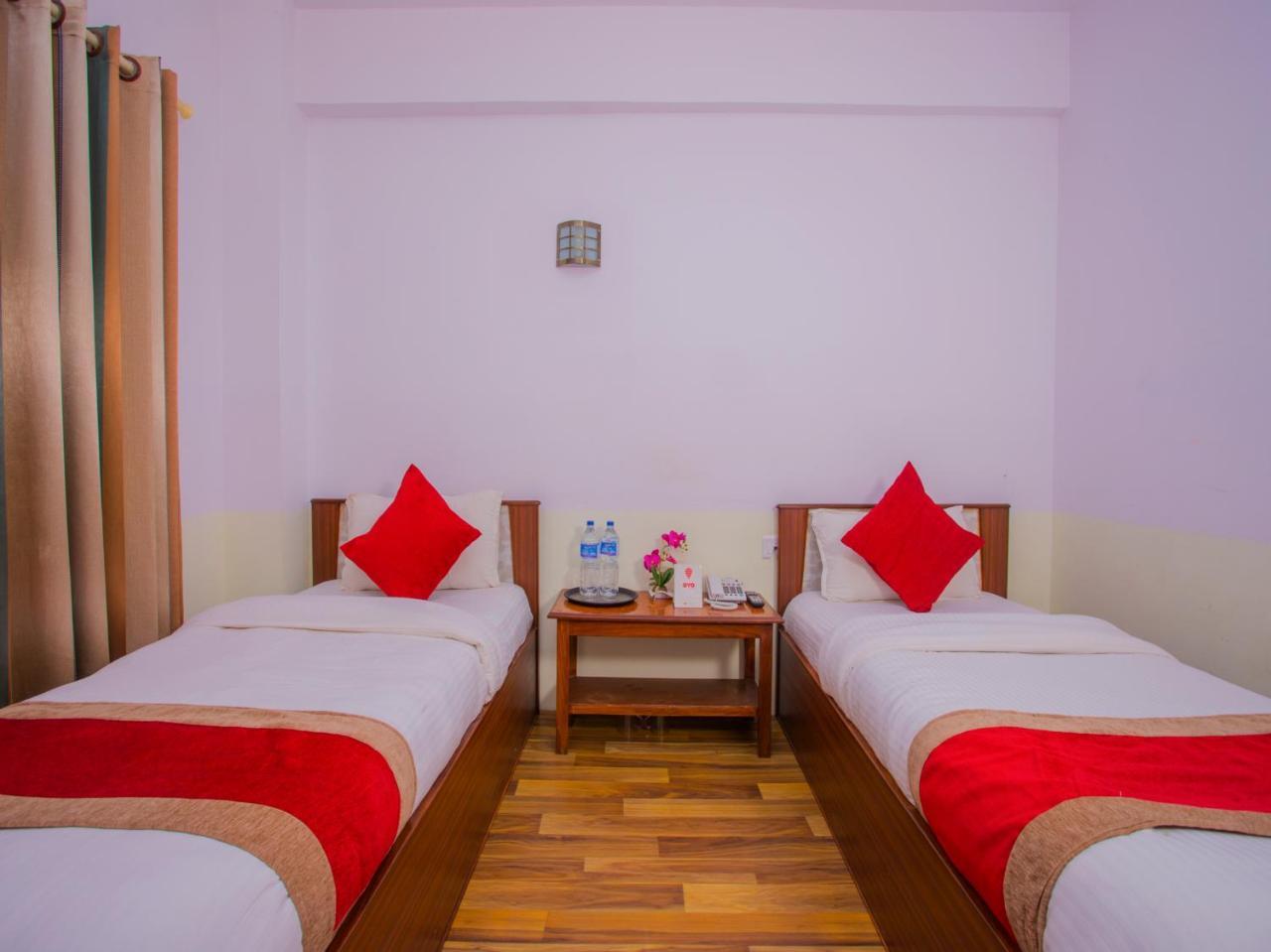 Oyo 255 White Zambala Hotel Káthmándú Exteriér fotografie
