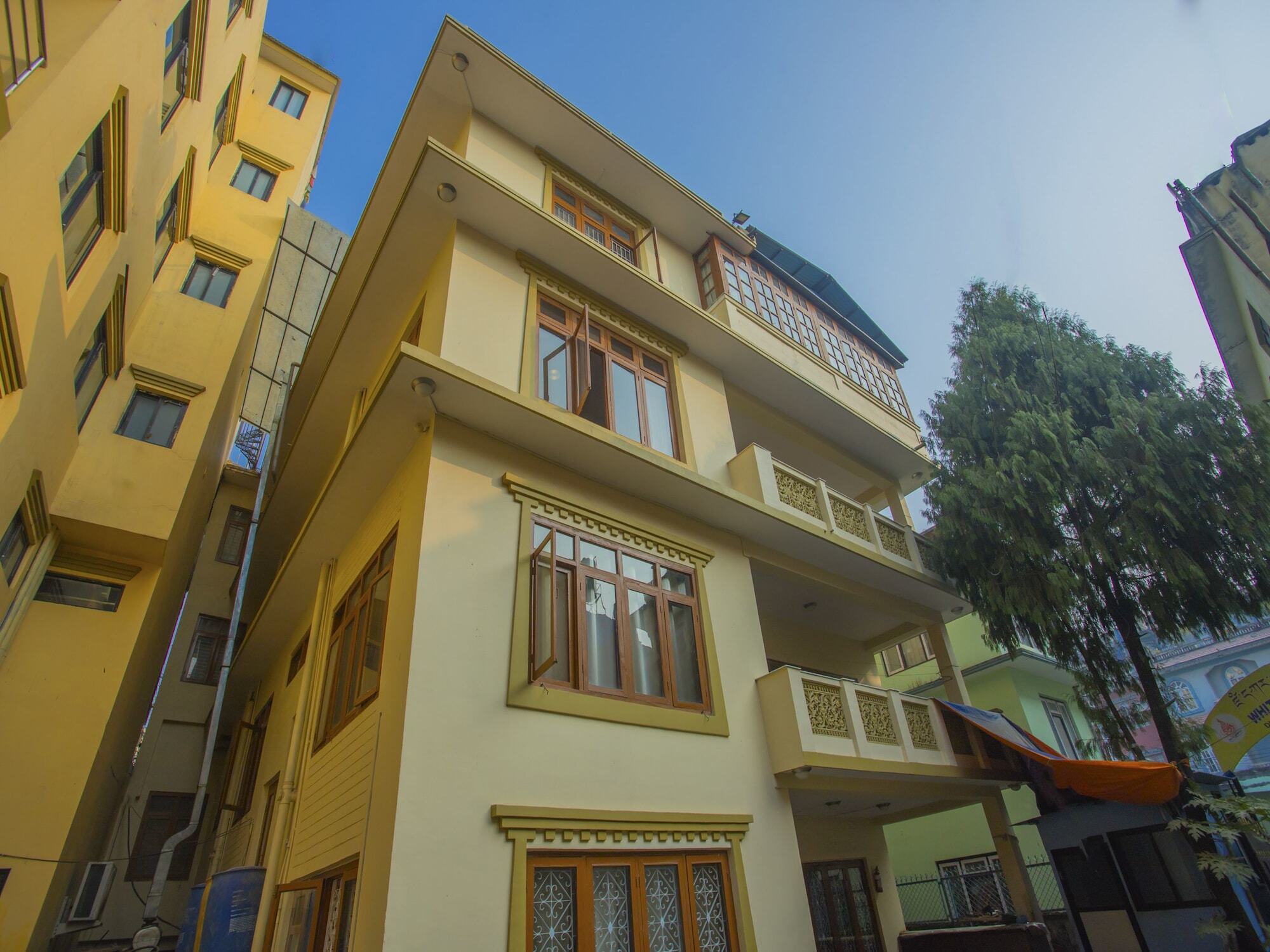 Oyo 255 White Zambala Hotel Káthmándú Exteriér fotografie